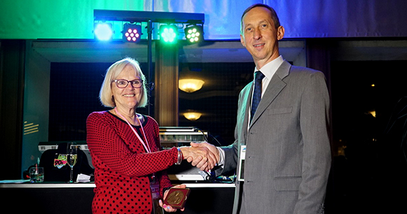 schweitzer award handed to Jennifer Lonsdale by International Whaling Commission chair Andrej Bibic